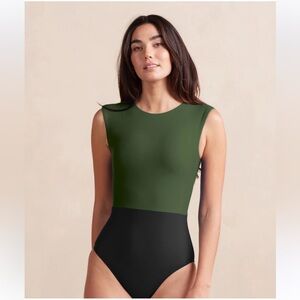 Summersalt The Surf One Piece Swimsuit Size 10